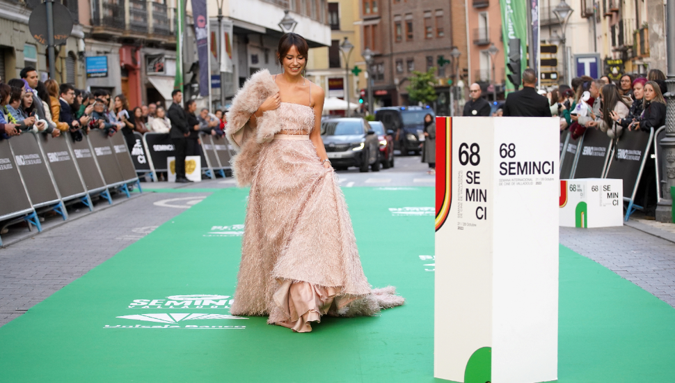 Las estrellas caen del cielo y se pasean por la alfombra verde de Seminci